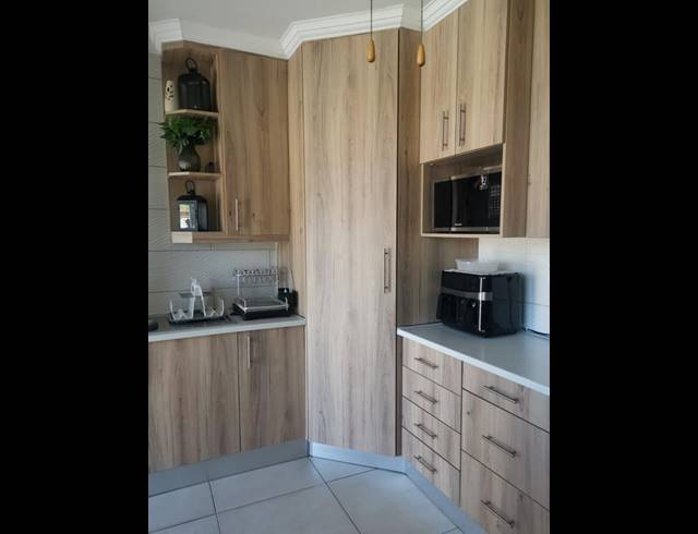 4 BEDROOM HOUSE FOR SALE IN SASOLBURG EXT 23